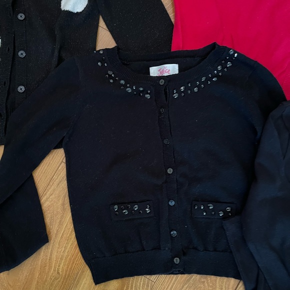 Girls sweaters/top - Picture 8 of 9